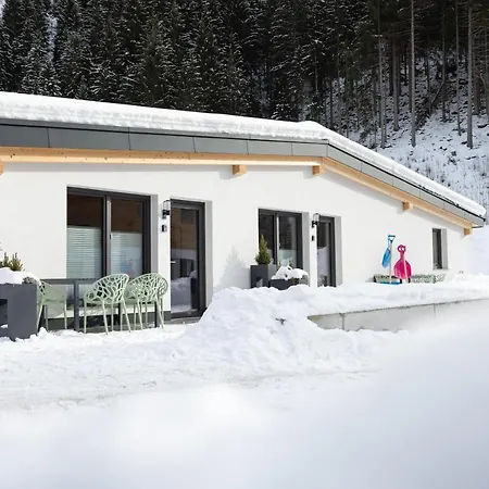 Fichtenlodge Stubaital Апартаменты Нойштифт-им-Штубайталь